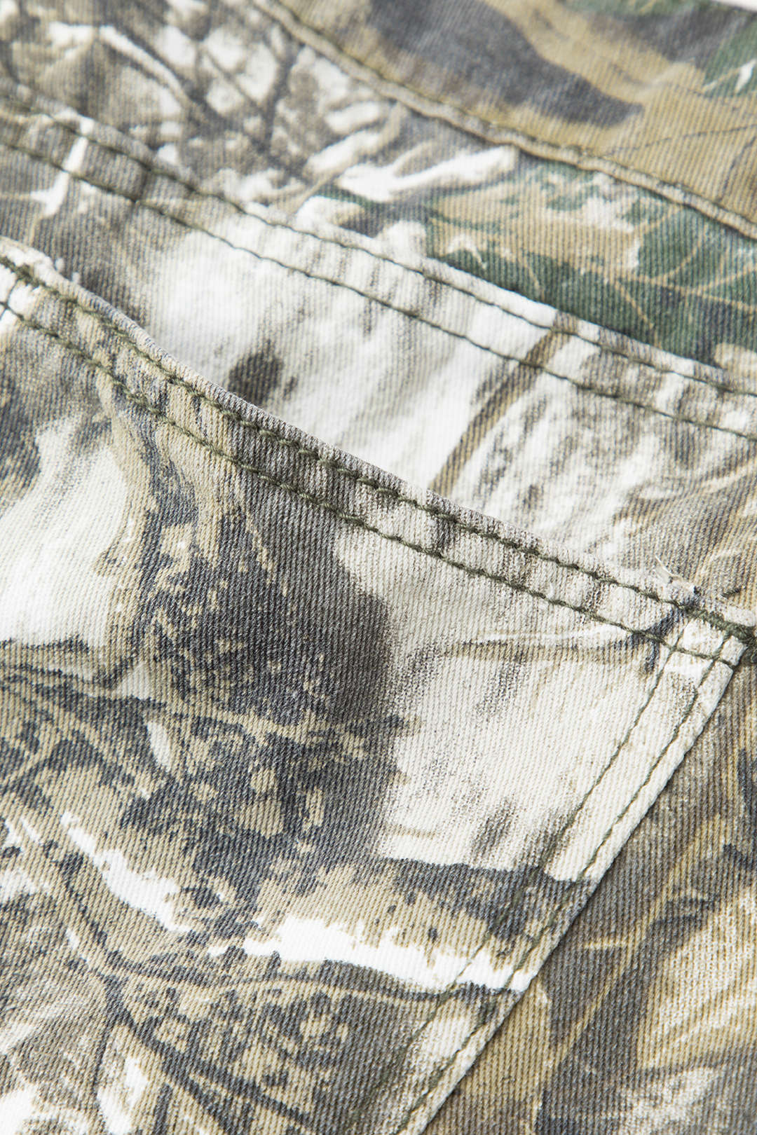 Calça Cargo Jeans Estampada Abstract