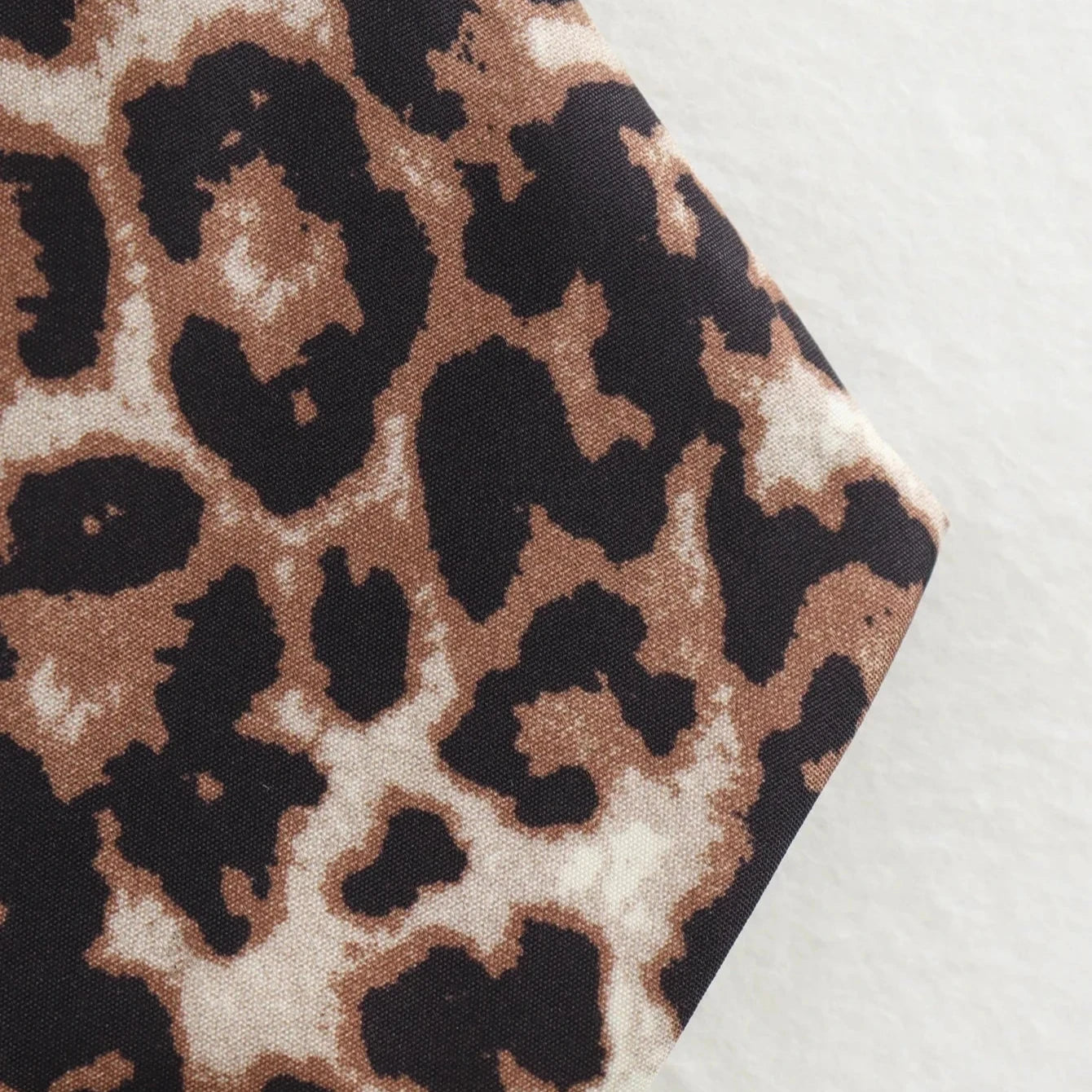 Colete Feminino Decote V Animal Print Leopard